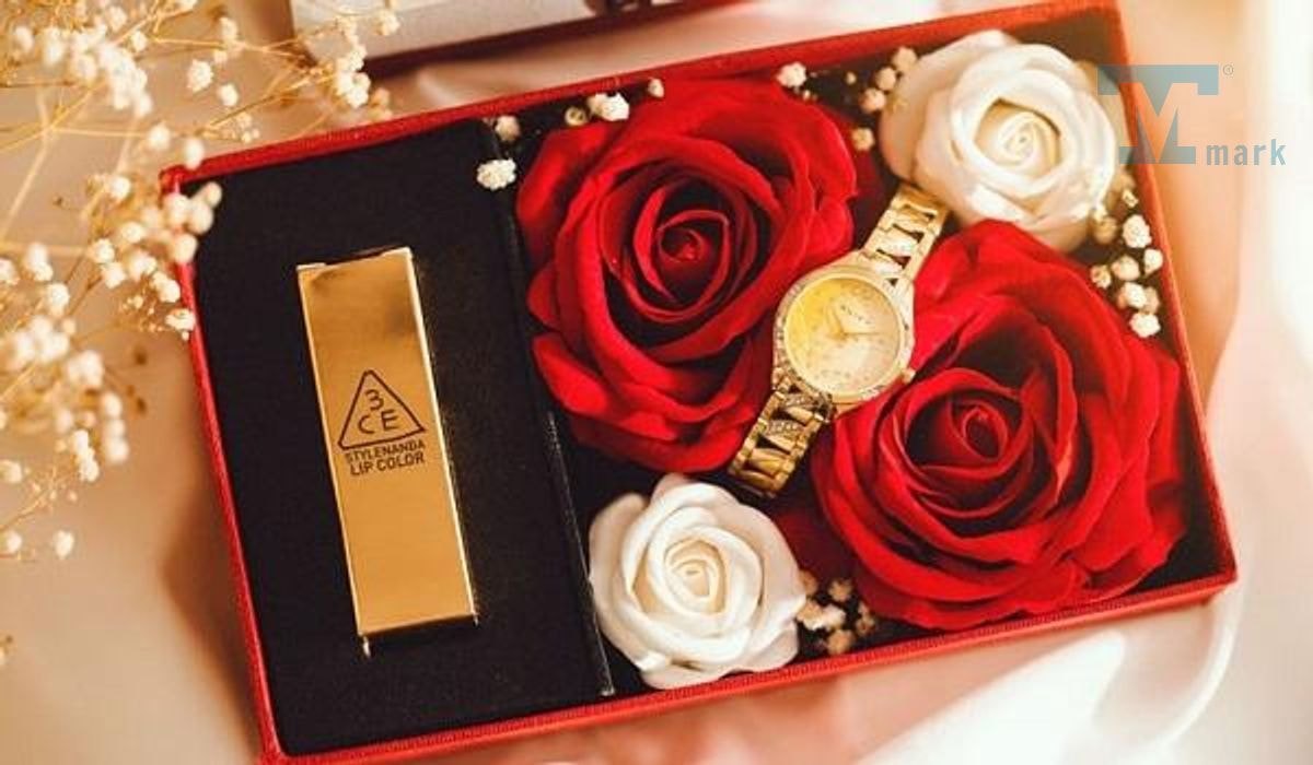 Quà mỹ phẩm cho nhân viên - Cách chọn quà tặng sỉ chất lượng, giá rẻ