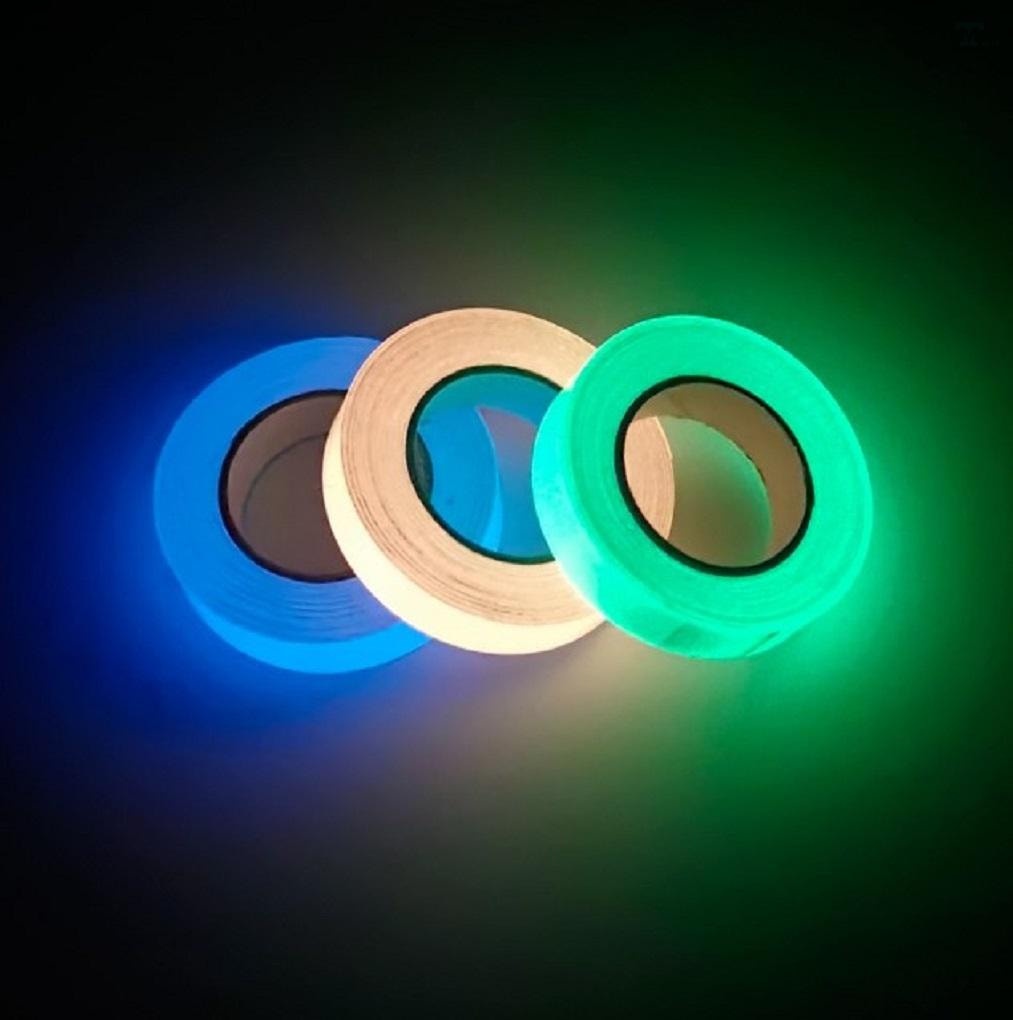 5 lợi ích nổi bật của băng keo dạ quang HCM cho trang trí