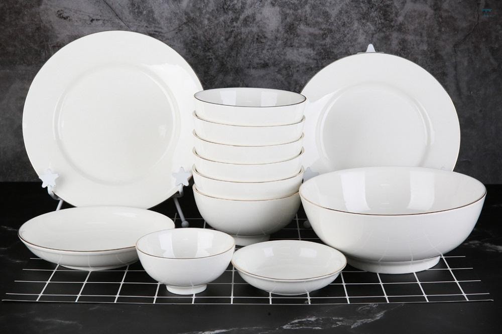 Quà 8/3 cho công nhân: Ý nghĩa và danh sách quà tặng phong phú
