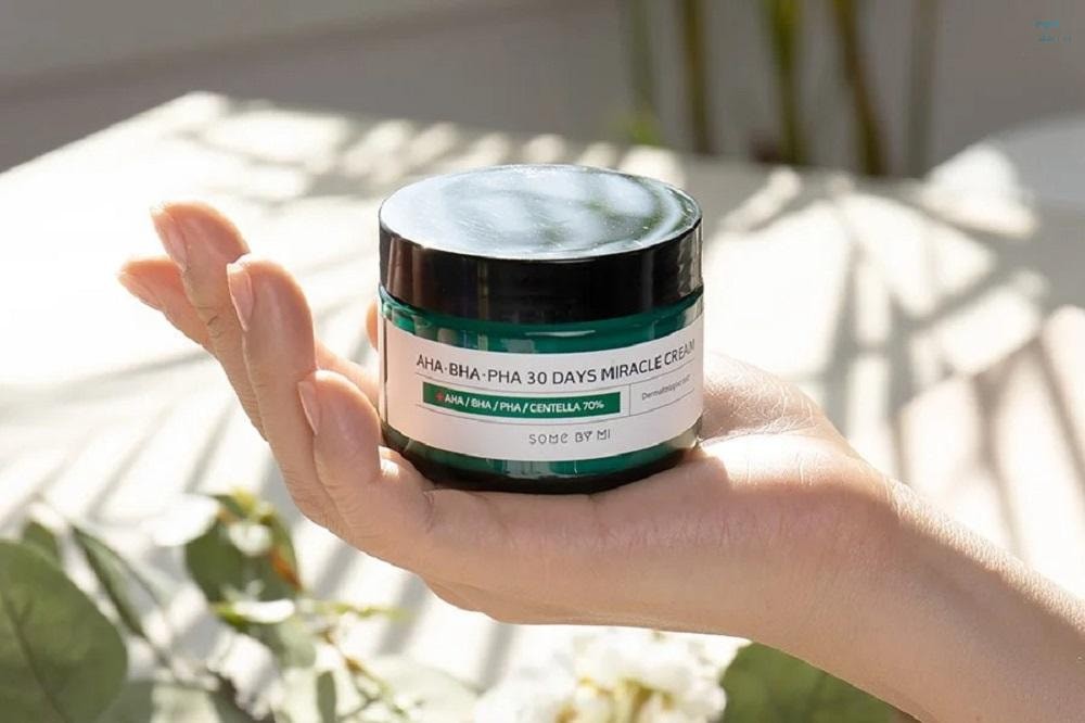 Kem dưỡng da trị mụn ban đêm - Bí quyết lựa chọn và top sản phẩm tốt nhất