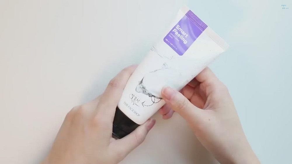Kem tẩy tế bào chết mặt - Bí quyết làm sạch sâu và trẻ hóa da