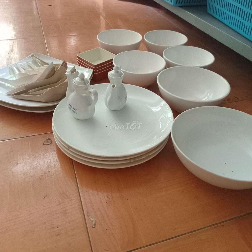 Thanh lý tô sứ - Tìm hiểu nơi thu mua tô sứ nhanh chóng, giá tốt