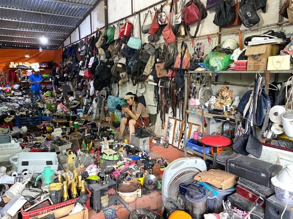 Khám Phá Chợ Đồ Cũ: Thiên Đường Săn Đồ Độc Với Giá Hời