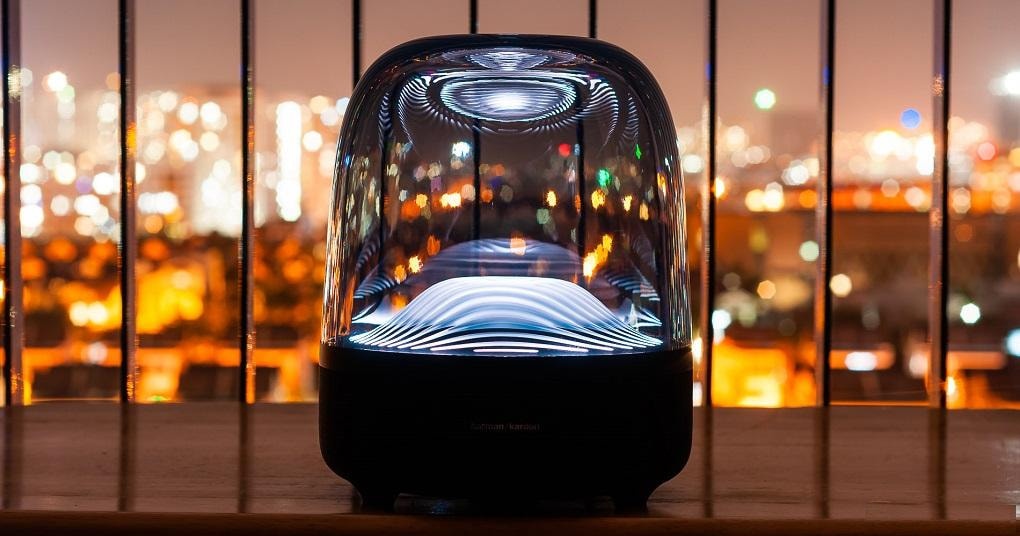 Loa Aura 3 - Trải nghiệm âm thanh 360 độ và hiệu ứng ánh sáng bắt mắt