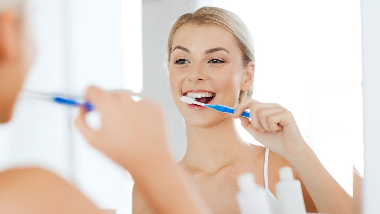 Cách đánh răng đúng cách: Những lưu ý quan trọng và bàn chải phù hợp
