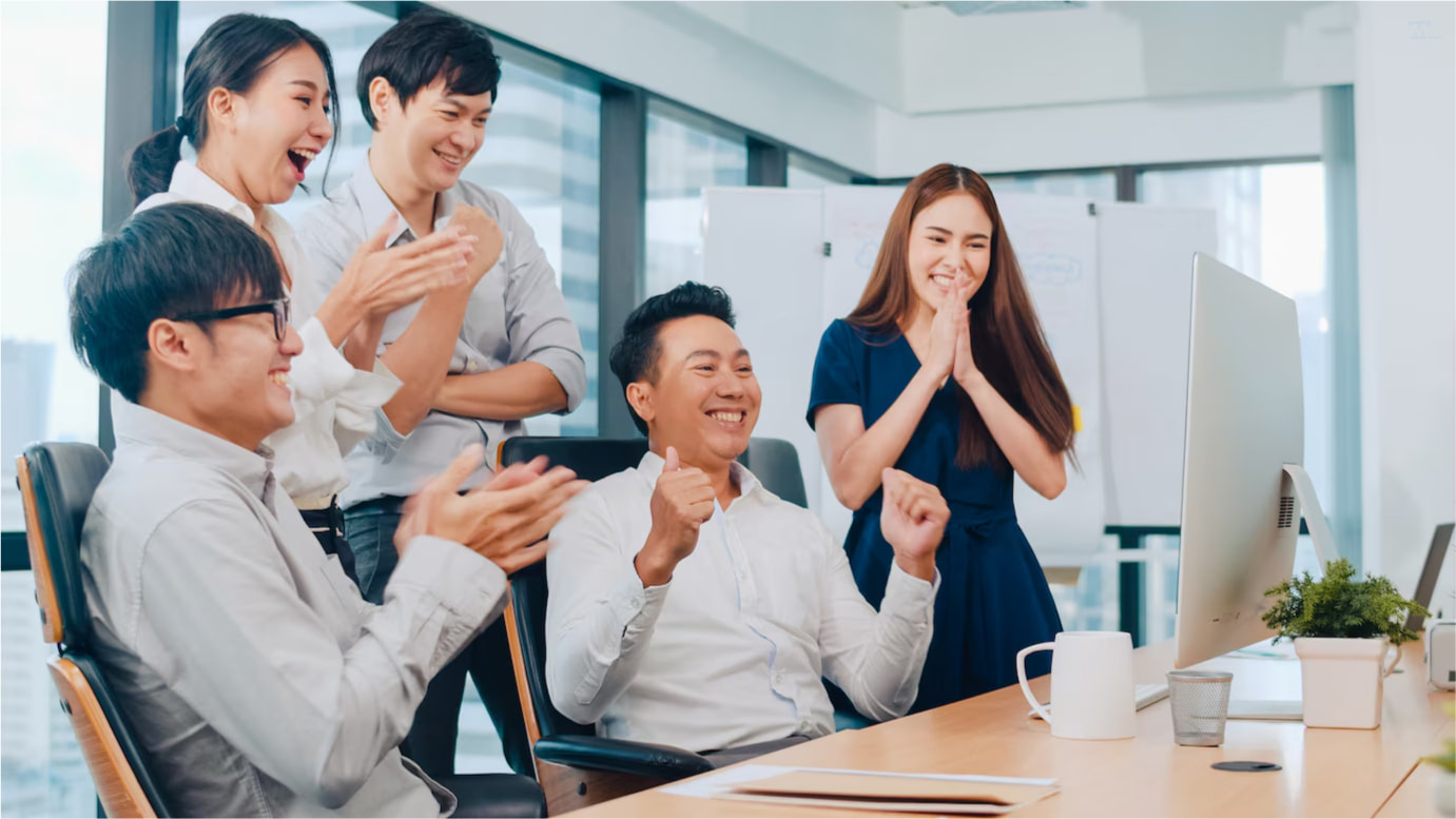 Môi trường làm việc hòa nhập giúp nhân viên gắn bó lâu dài và hiệu quả.