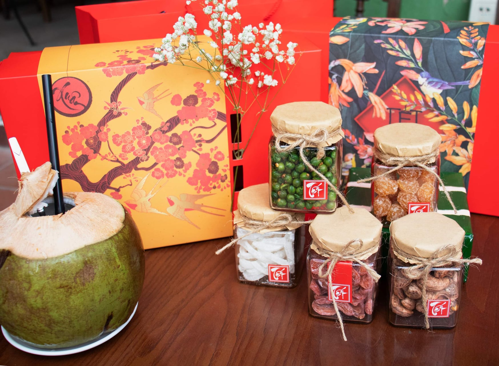 Goi-y-nhung-mon-qua-bieu-Tet-2026-dep-va-y-nghia-cho-cac-doanh-nghiep_quà biếu tết 2-2.jpg