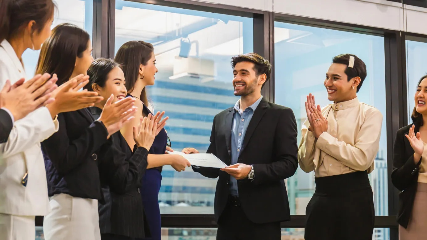 Các yếu tố then chốt để thúc đẩy quản trị thay đổi liên tục trong đội ngũ bán hàng B2B.