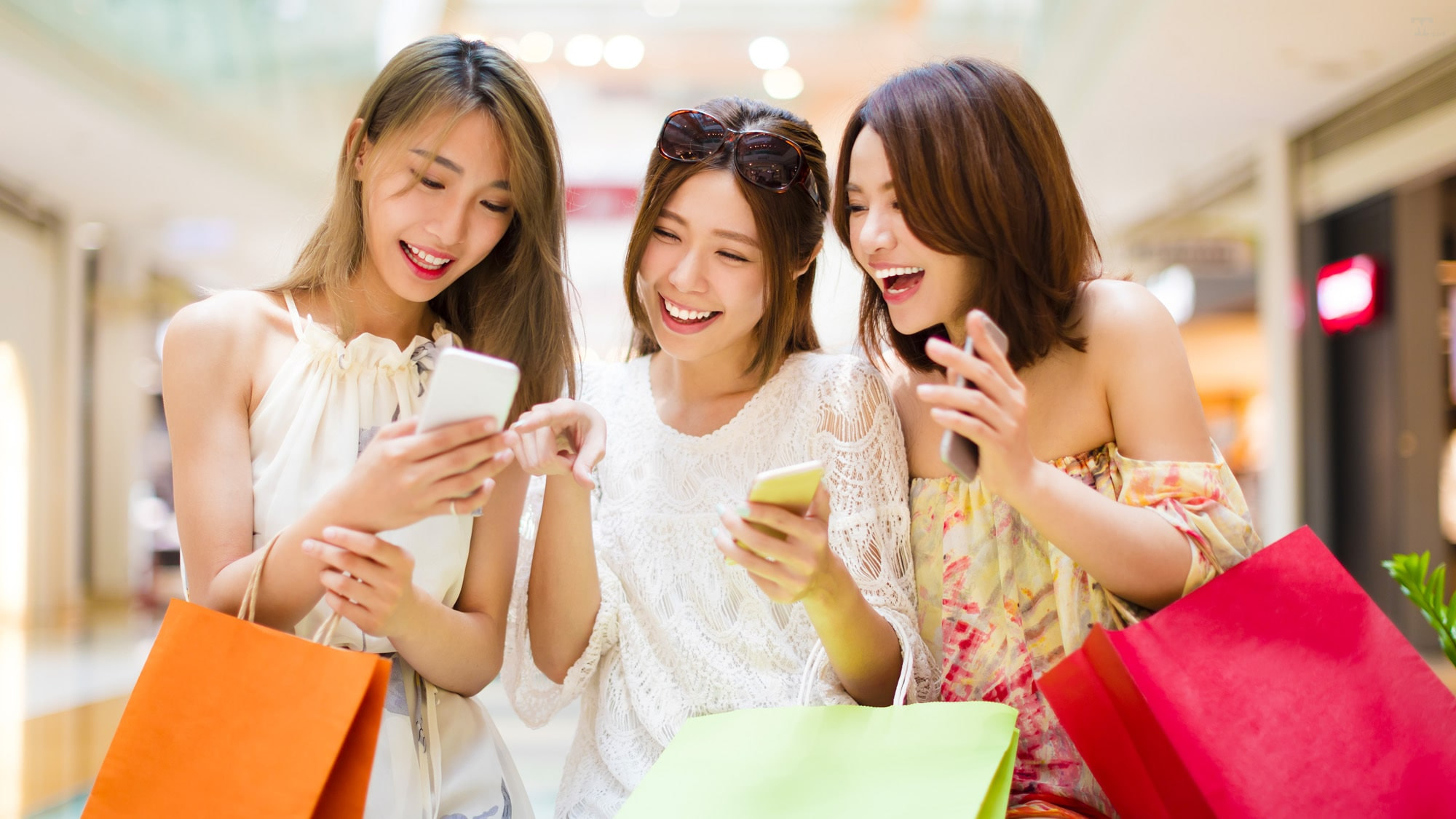 Người tiêu dùng toàn cầu cắt giảm chi ở một số danh mục để chi nhiều hơn cho trải nghiệm hoặc sản phẩm yêu thích