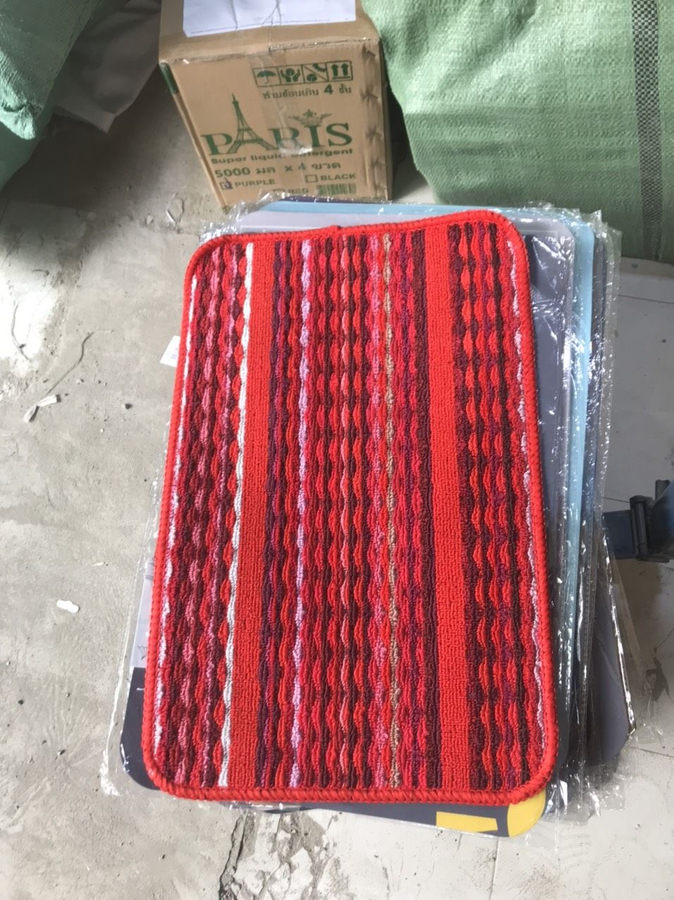 Thảm kẻ ngang chà chân (Kiện 100 cái)