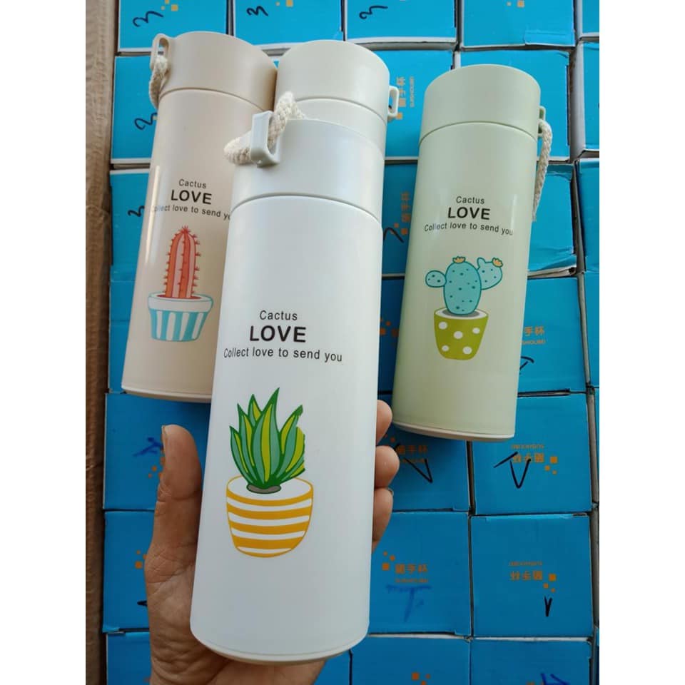 Bình nước thủy tinh bọc nhựa chữ love 400ml – họa tiết màu ngẫu nhiên Tmark (Kiện 80 cái) (đi từ 10k)