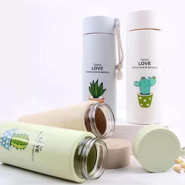 Bình nước thủy tinh bọc nhựa chữ love 400ml – họa tiết màu ngẫu nhiên Tmark (Kiện 80 cái) (đi từ 10k)