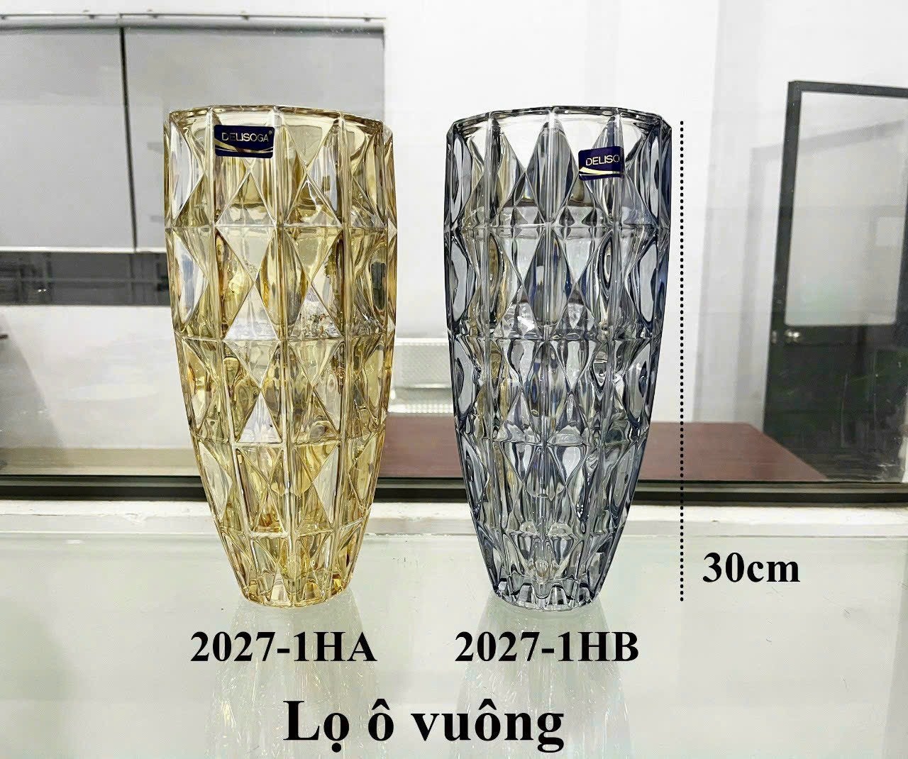 Lọ hoa thủy tinh ô vuông 30cm xanh 2027- 1 Ha Deli (Kiện 6 cái)