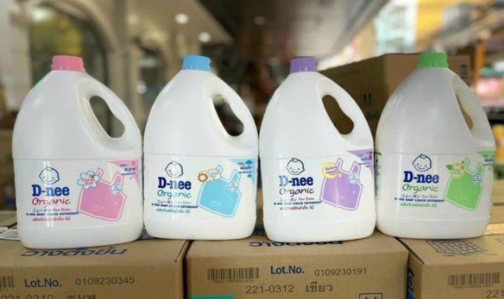 Hàng Thái - Nước giặt Dnee màu hồng-tím-xanh lá-xanh dương 3000ml (Kiện 4 can) (Hàng nguyên kiện)