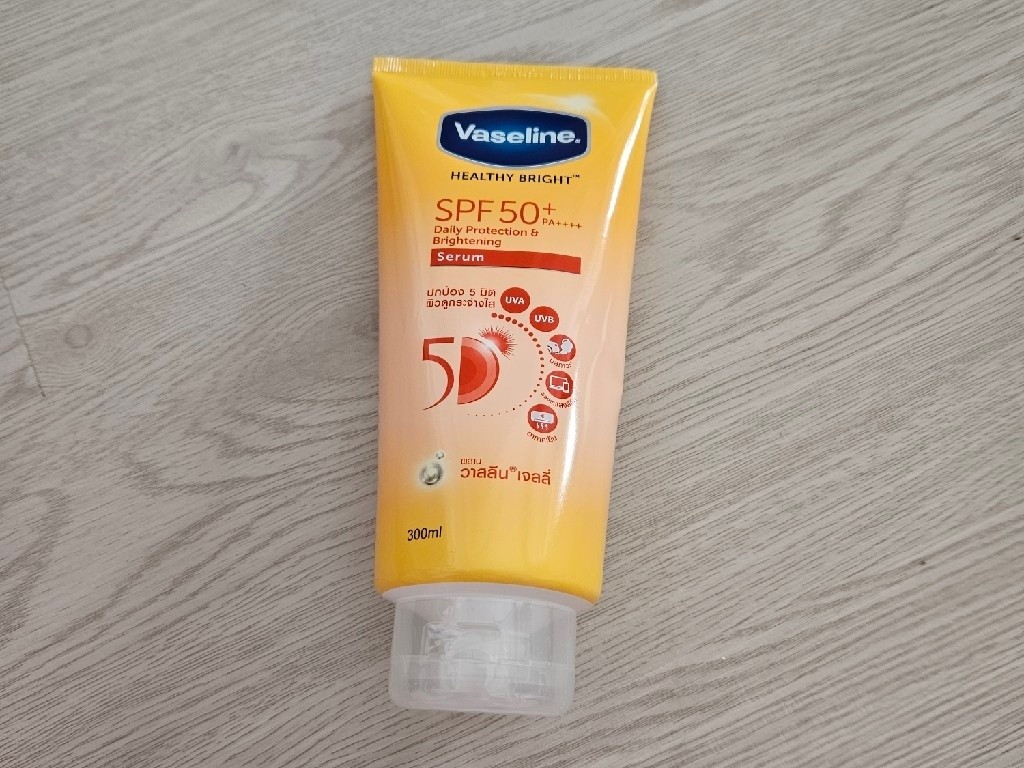 Hàng Thái - Vaseline Healthy Bright Spf 50+ 300ml (Kiện 12 chai) (Hàng nguyên kiện)