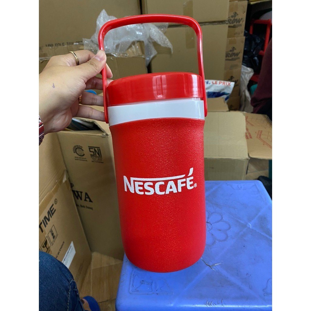 Bình nescafe đỏ 1L5 (Kiện 50 cái)