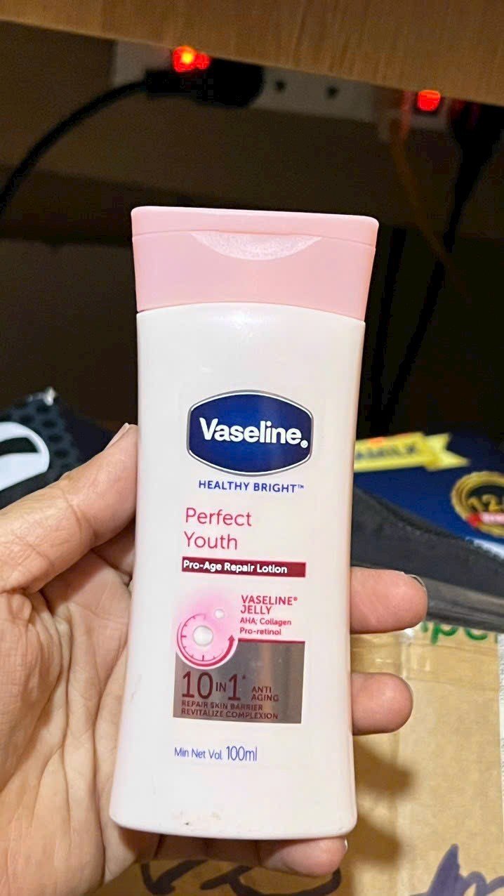 Sữa dưỡng thể vaseline 100ml (Kiện 60 chai)