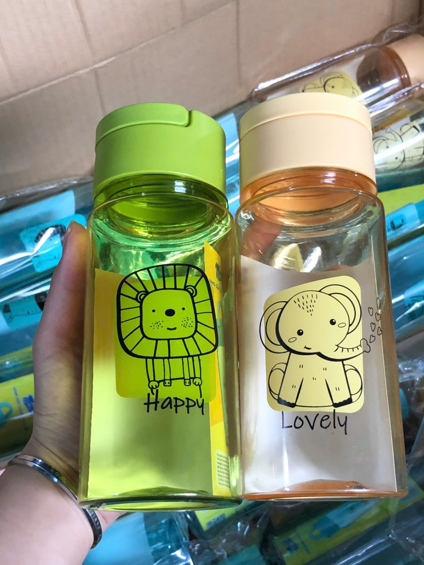 Bình nước kể chuyện hoạt hình dễ thương cho bé Tmark (Kiện 192 cái)
