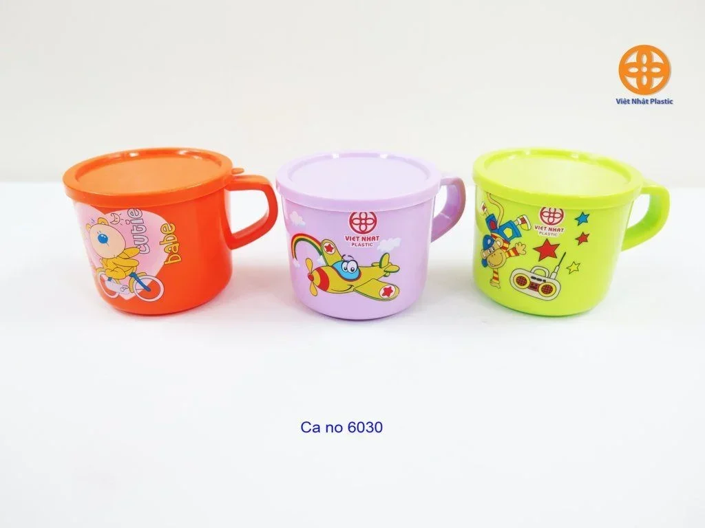 Ca tròn có nắp đậy 6030 cho bé 180ml Việt Nhật Plastic mini min