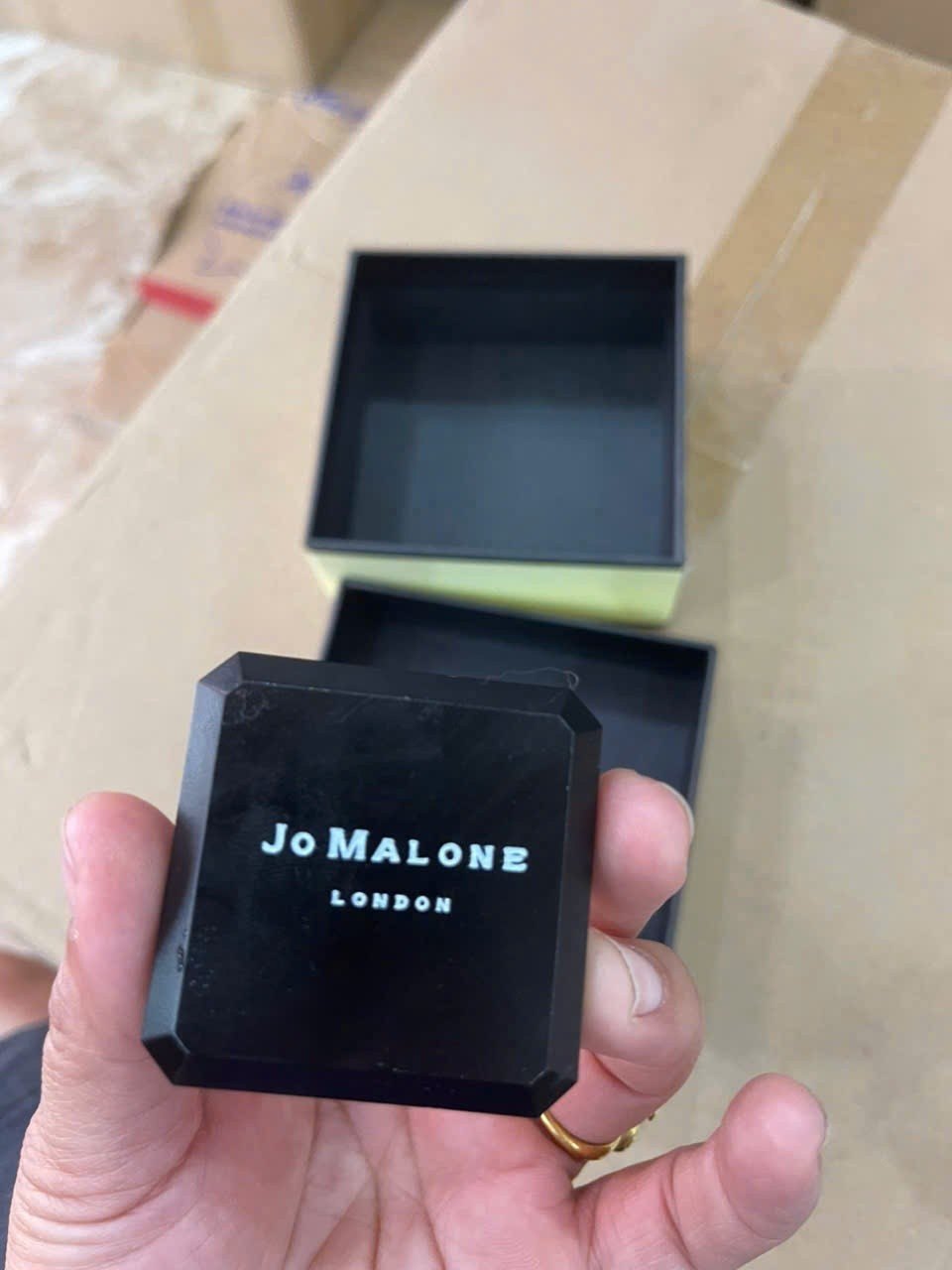 Nước hoa khô Jo Malone London Tmark