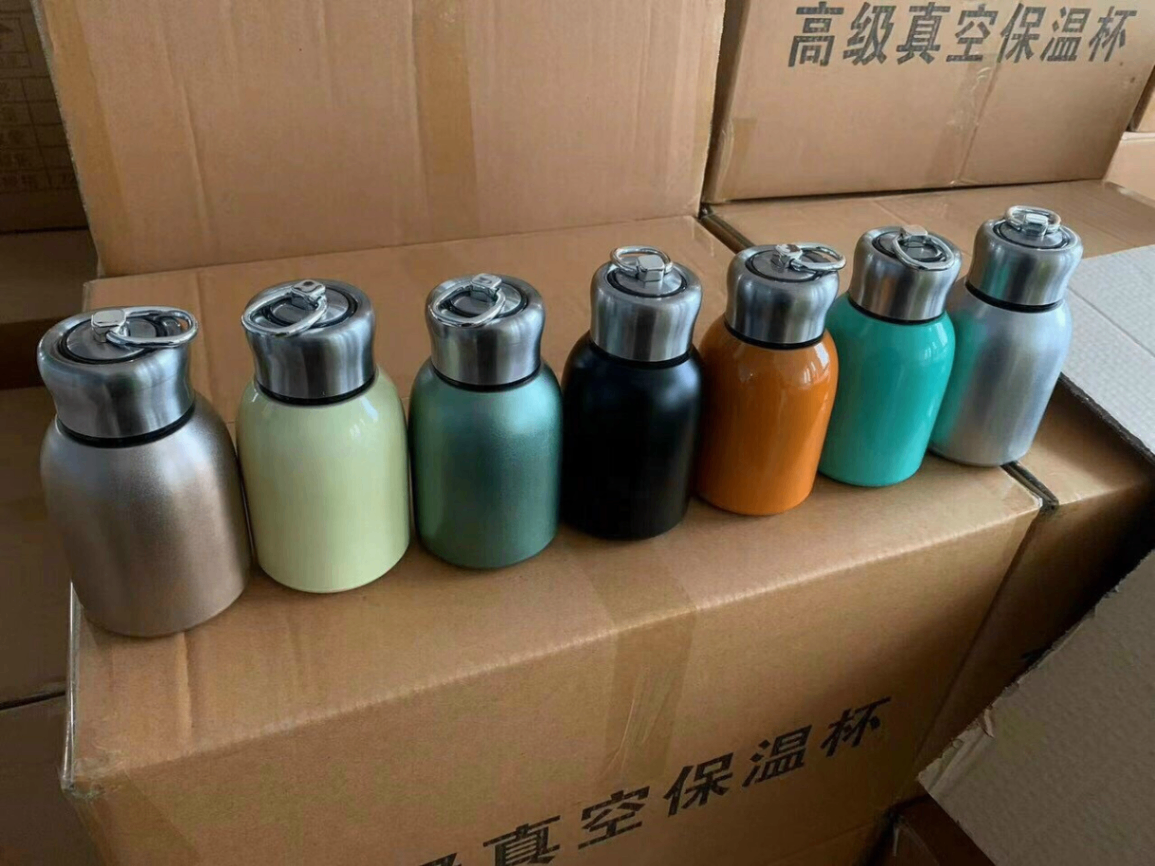 Bình nước inox giữ nhiệt Hottrend 300ml (Kiện 60 cái)