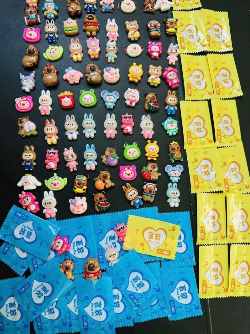 Đồ chơi gói quà bí mật (kiện 50 gói)(hàng nguyên kiện)