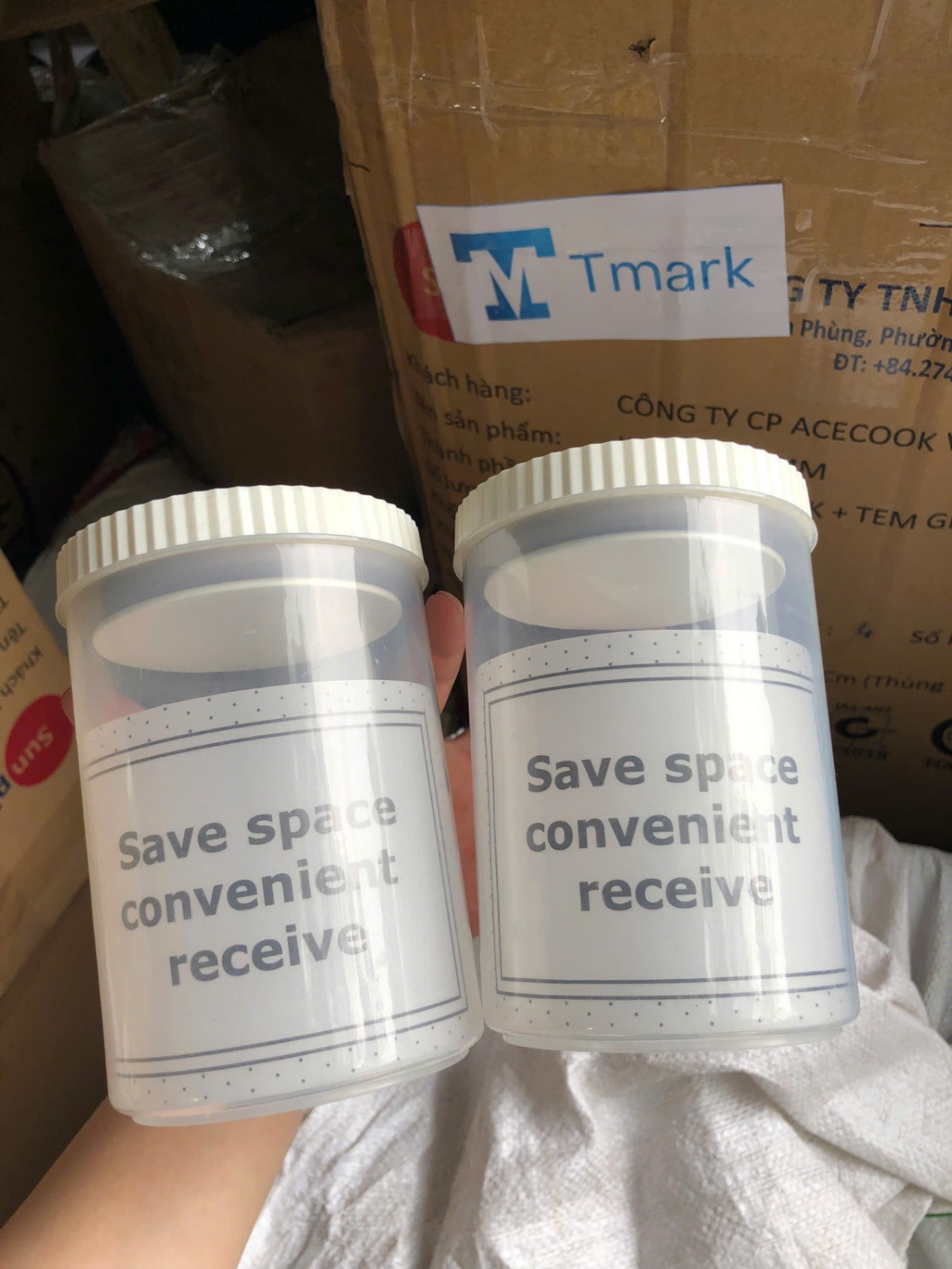 Hộp nhựa trắng đựng thực phẩm 600ml (kiện 144 cái)