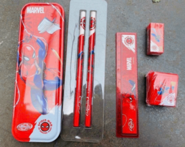 Set quà tặng dụng cụ học tập Lifebouy (Kiện 100 hộp)