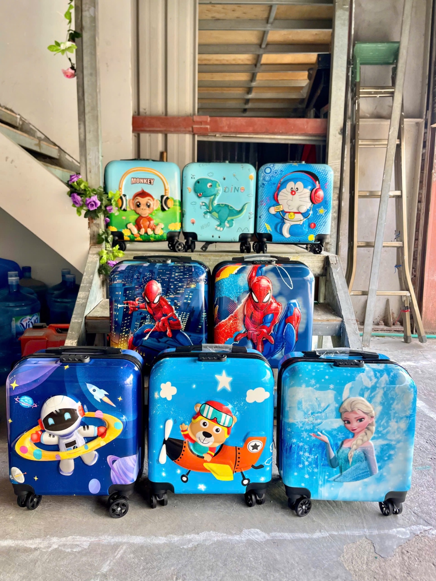 Vali kéo dễ thương nhiều mẫu cho bé 18inch Tmark (Kiện 20 cái)