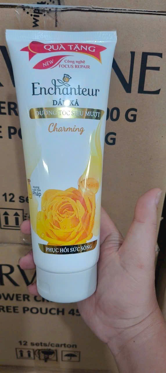 Dầu xả dưỡng tóc Enchanteur 300g hương nước hoa Tmark