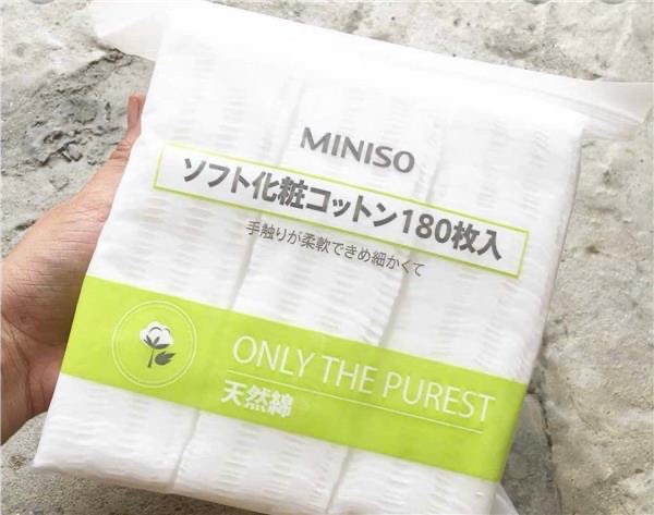 Bông tẩy trang miniso 180 miếng Nhật Bản Tmark (Thùng 100 gói)