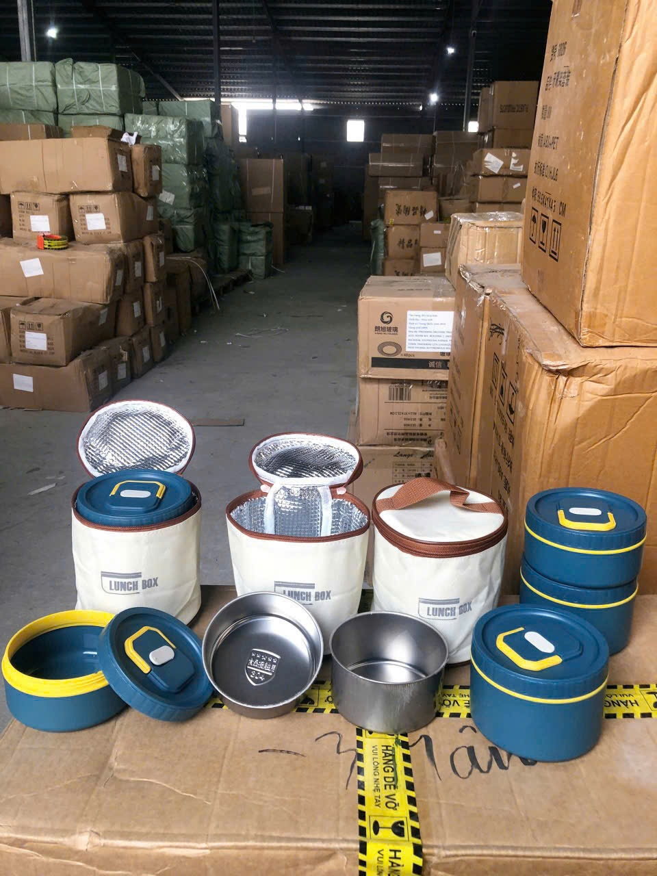 Hộp cơm 2 tầng kèm túi giữ nhiệt an toàn Tmark (Kiện 75 cái)