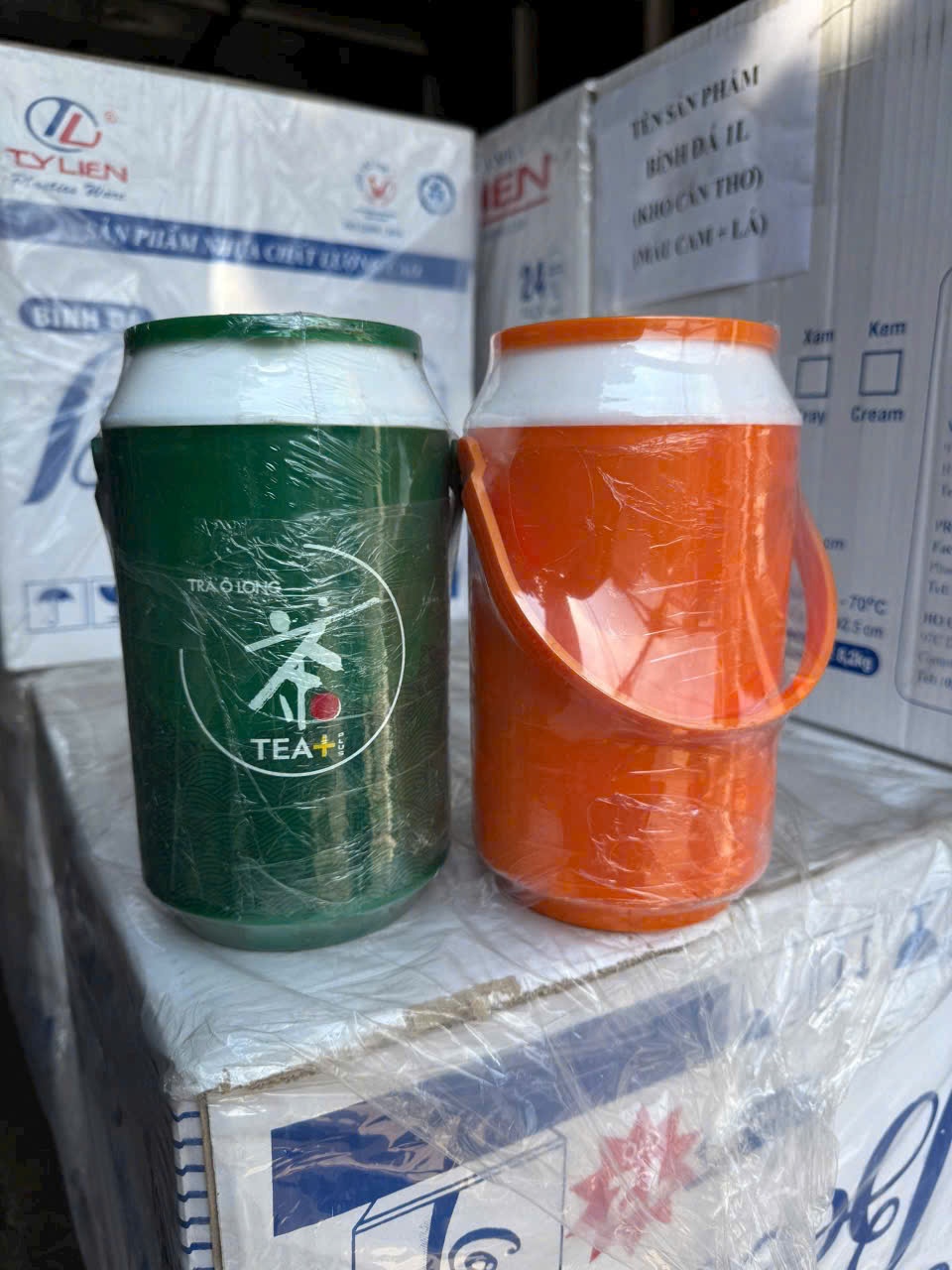 Ca đá 1 lít ( kiện 48 cái) ( đi từ 2 kiện)