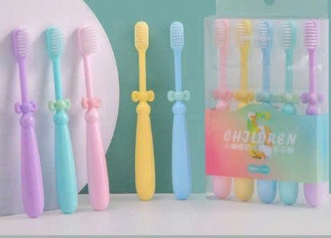 Hộp 5 bàn chải hình nơ (Kiện 110 bộ)