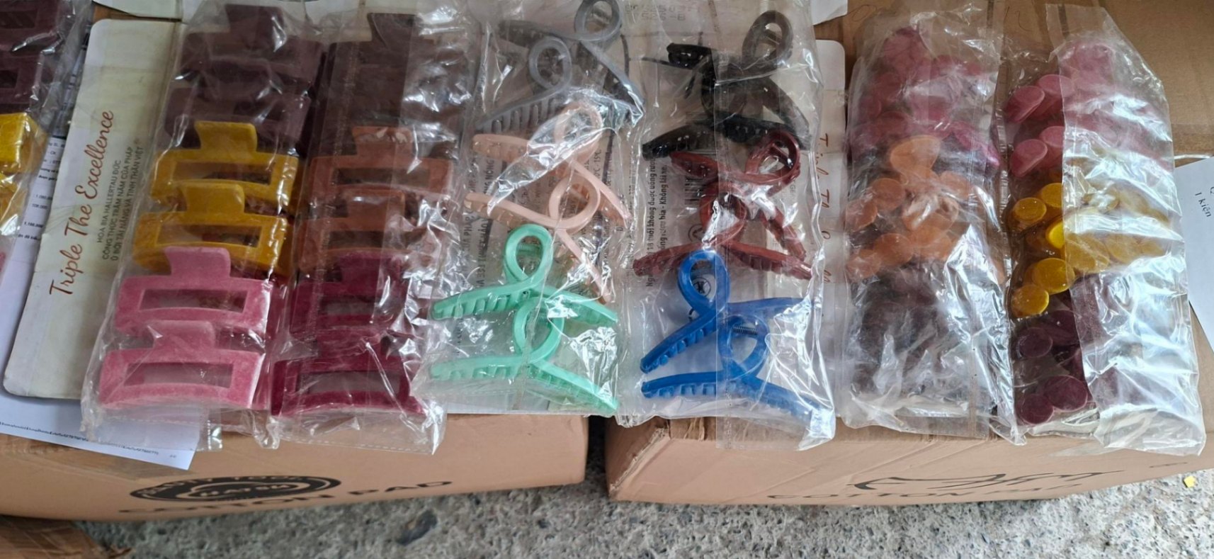 Set 12c kẹp tóc ngẫu nhiên (Kiện 300 set)