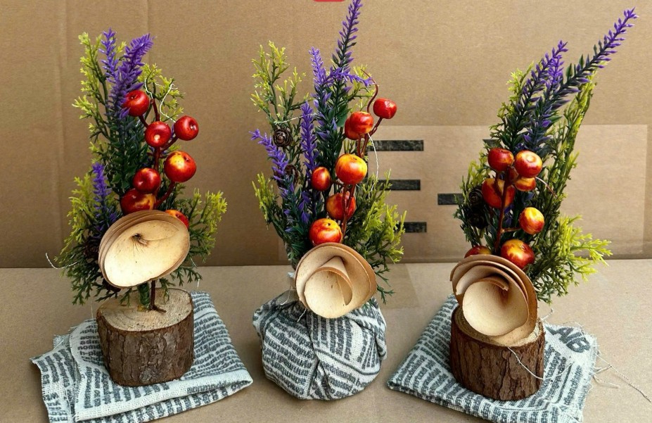 Cây thông trưng bày noel gỗ 2