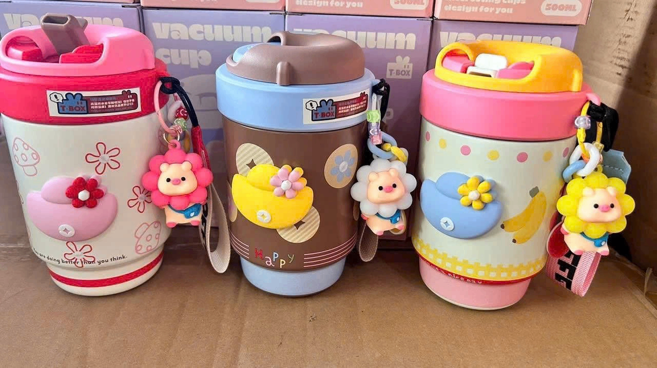 Bình đựng nước giữ nhiệt cute kèm dây charm (Kiện 60 cái) 2