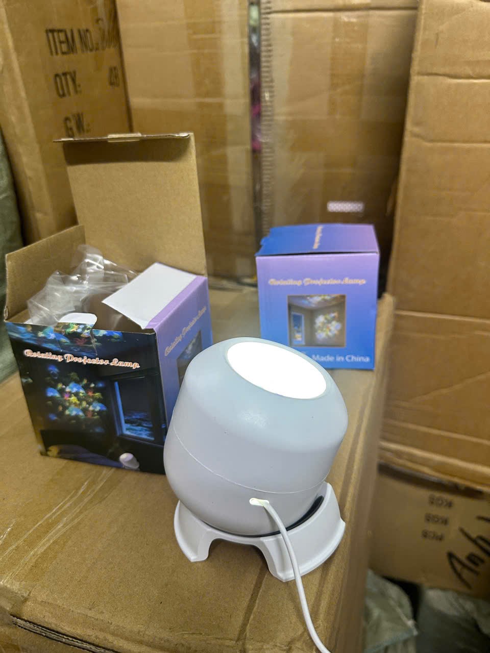 Máy chiếu hình loại to( kiện 100 cái)