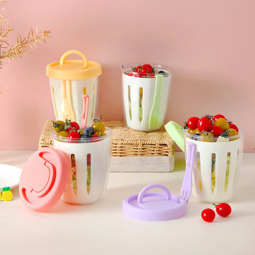 Hộp đựng trái cây bằng nhựa kín khí, có lỗ thoát nước, kèm nĩa ( Kiện 150 cái ) 2