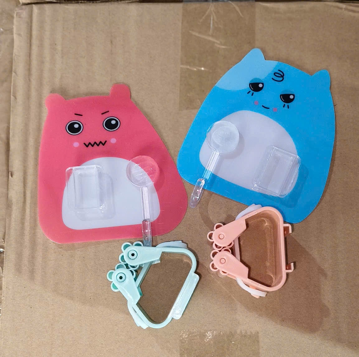 Set 2 móc treo kẹp dán tường cố định (Kiện 1032 set) 3