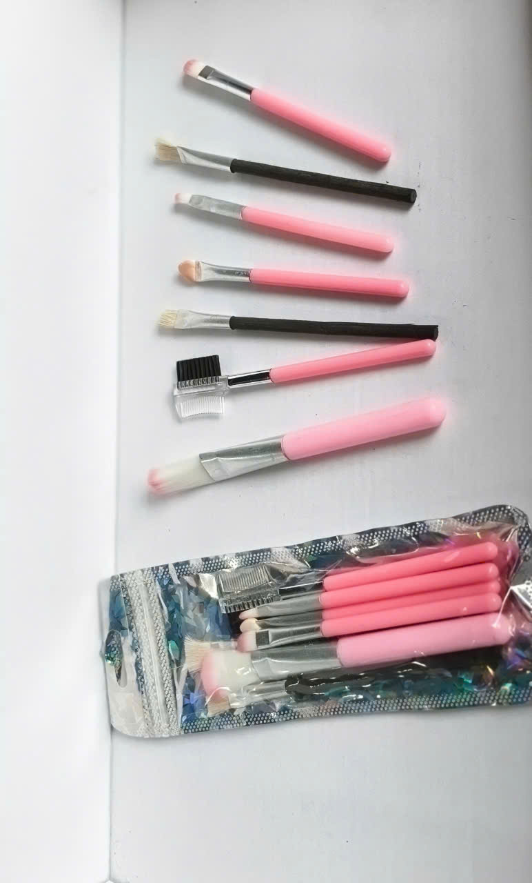 Set 6 cọ trang điểm (Kiện 240 bộ)