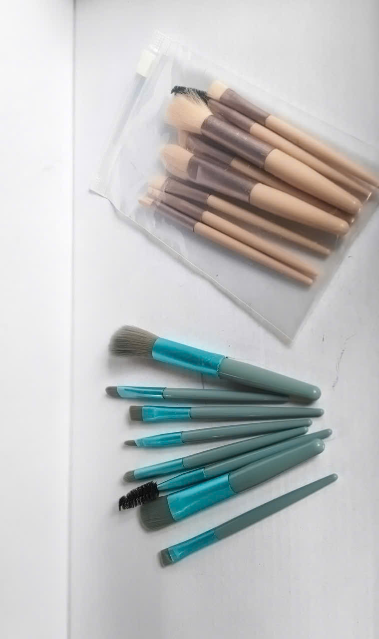 Set 8 cọ trang điểm mới (Kiện 1200 set)