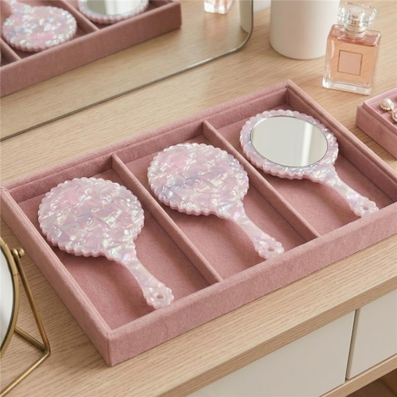 Guong-cam-tay-xa-cu-van-da-lo-10-cai--1.jpg?v=1772446976