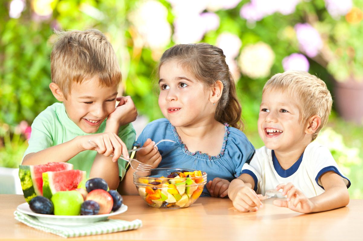 Bí quyết bổ sung vi chất dinh dưỡng giúp trẻ phát triển toàn diện.