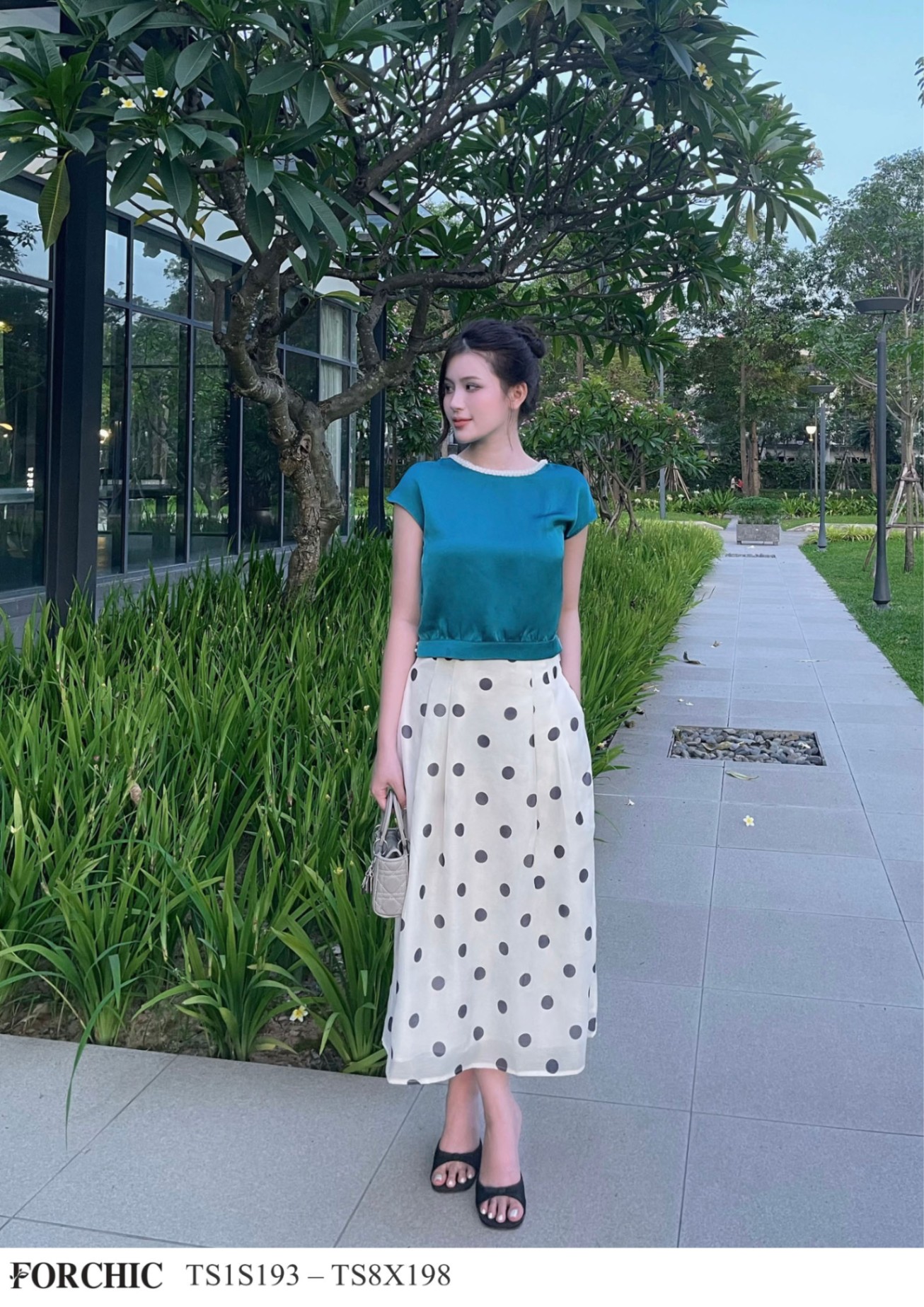 TS8X198 - Jip Xòe Tơ Ý Chấm Bi To Be
