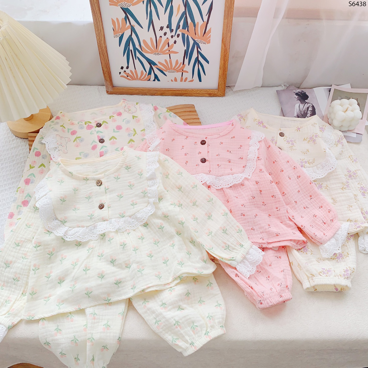 S6438 :Set Pyjama Xô Muslin Cổ Ren