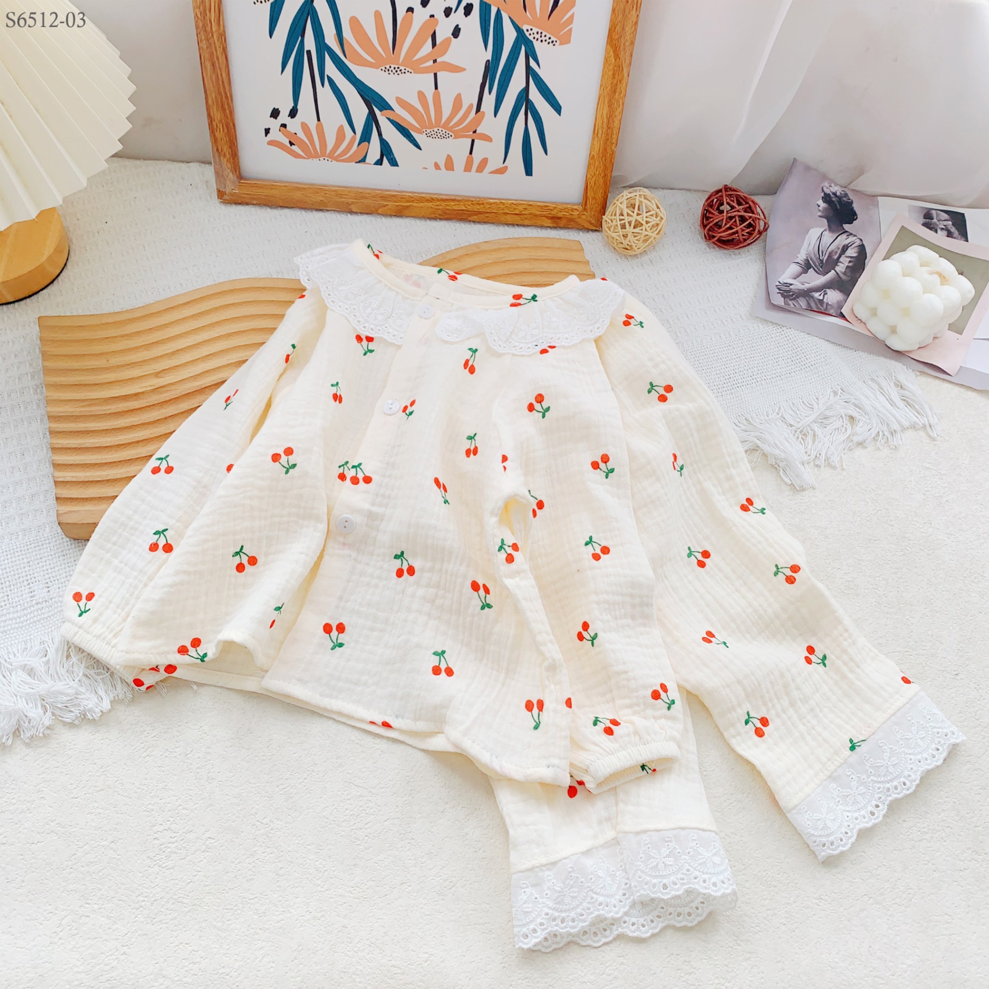 S6512-03 - Set Pijama Cổ Ren Cherry Kem-80(8-10kg)