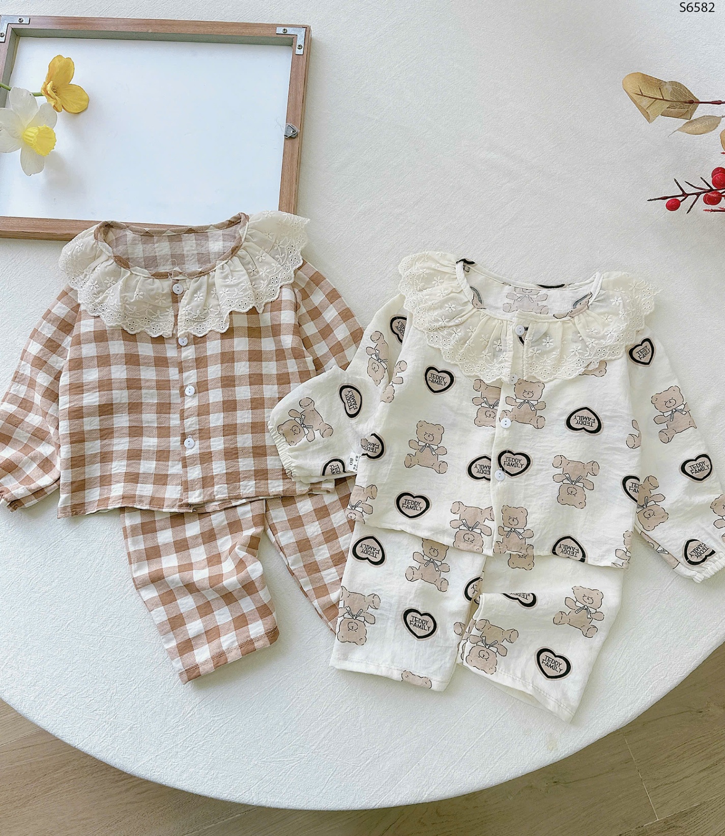 S6582- Set Pyjama Cổ Bèo (Kẻ Nâu/ Gấu Nâu)