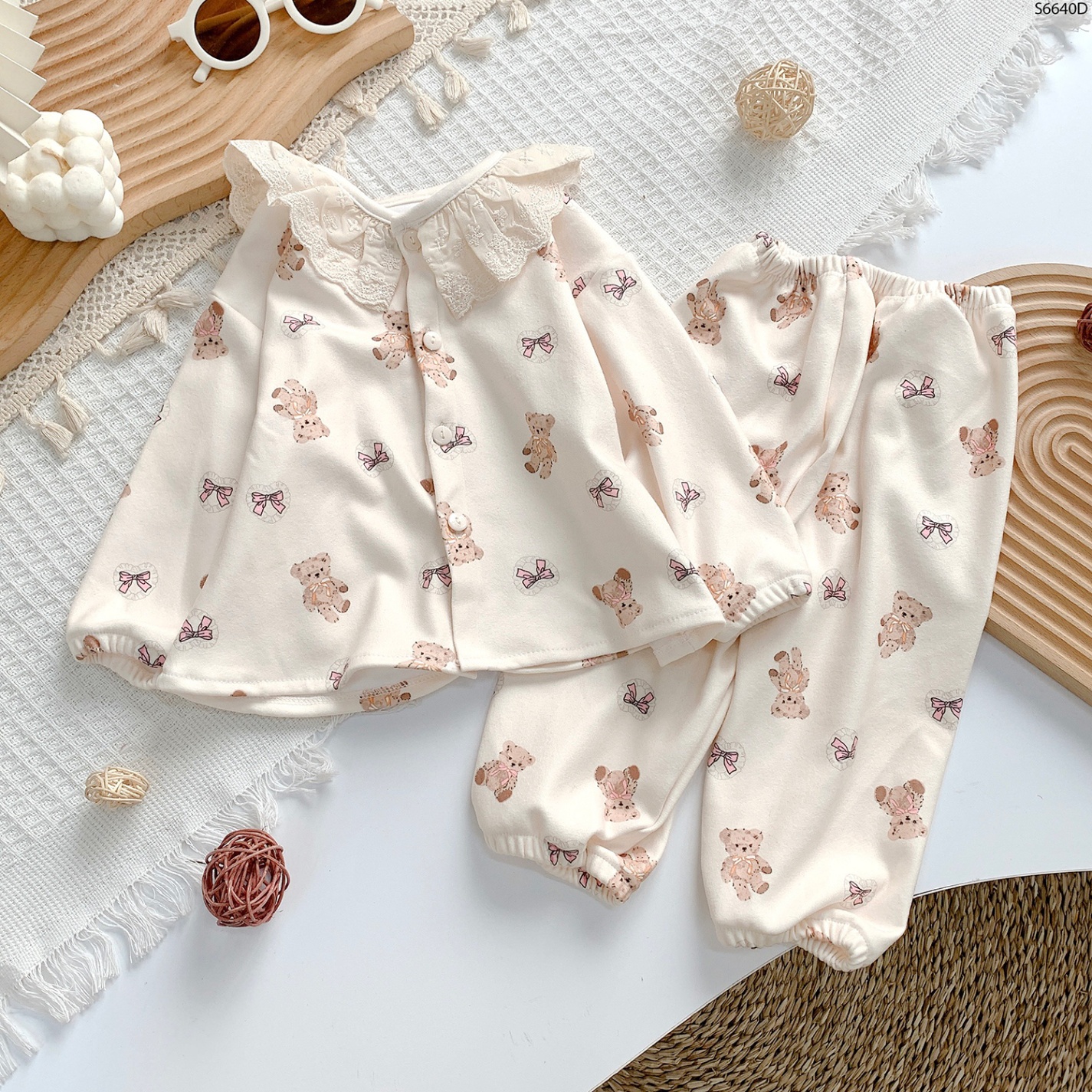 S6640D - Set Pyjama Nỉ Cổ Ren Gấu Nơ Kem-1(8-11kg)