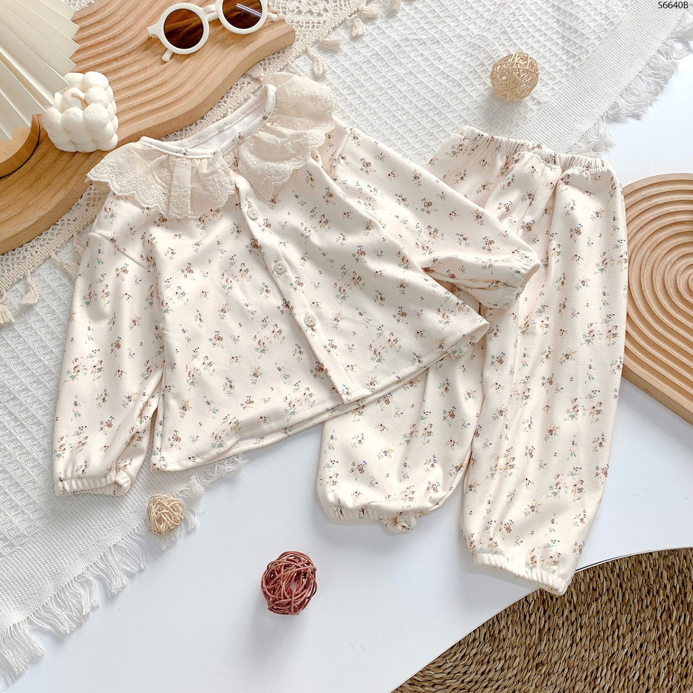 S6640B - Set Pyjama Nỉ Cổ Ren Hoa Kem-1(8-11kg)